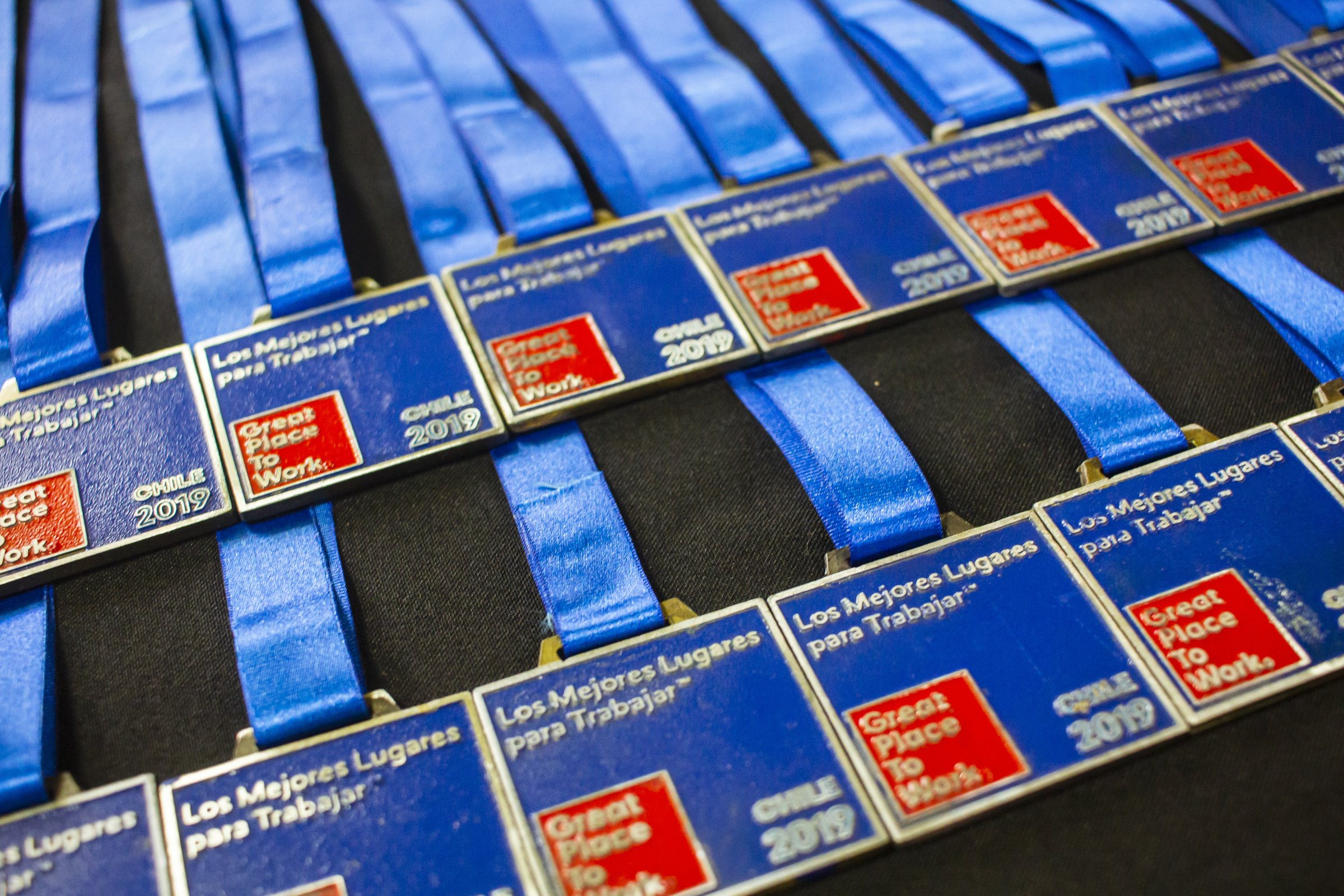 Medallas de Los Mejores Lugares para Trabajar Chile 2019 para DHL Express.