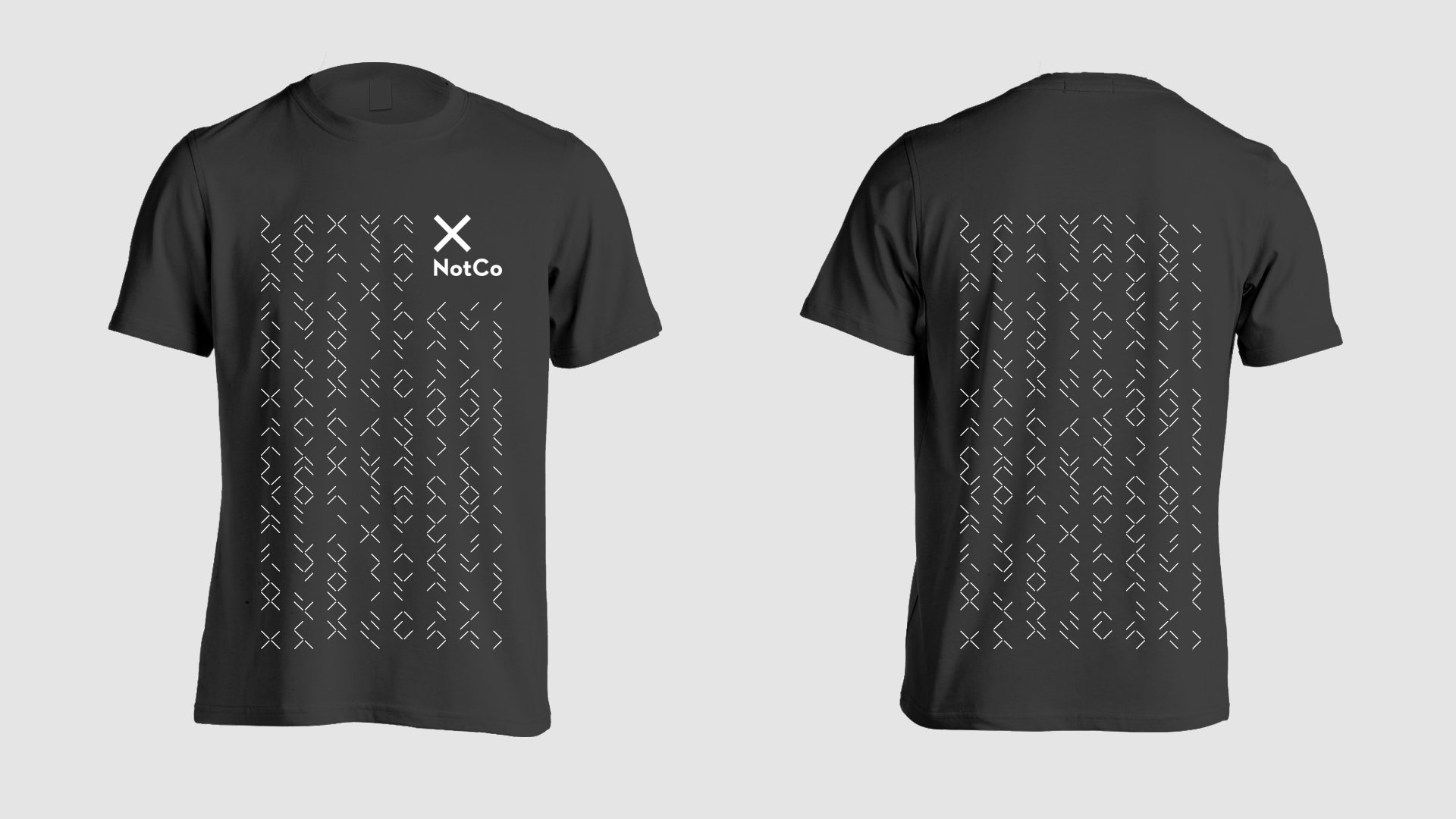 Polera negra de NotCo, por delante y por detrás, con el patrón de trazos en blanco.