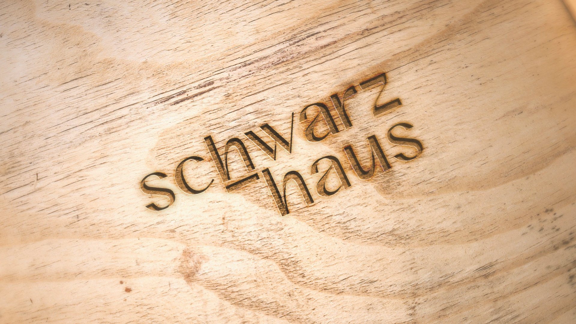 Schwarz-Haus: oficio en madera